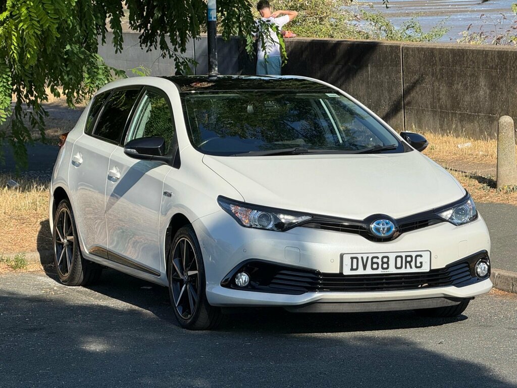 Toyota Auris 1.8 Vvt-h Design Cvt Euro 6 Ss White