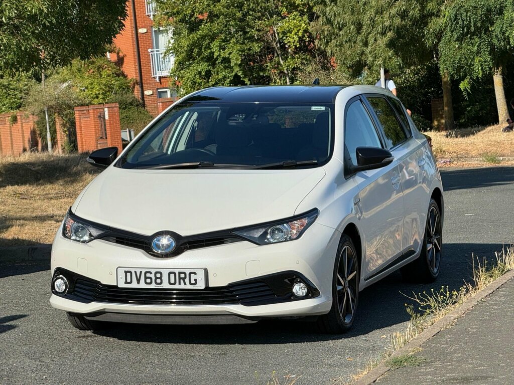 Toyota Auris 1.8 Vvt-h Design Hatchback Hybrid Cvt E DV68ORG White #3
