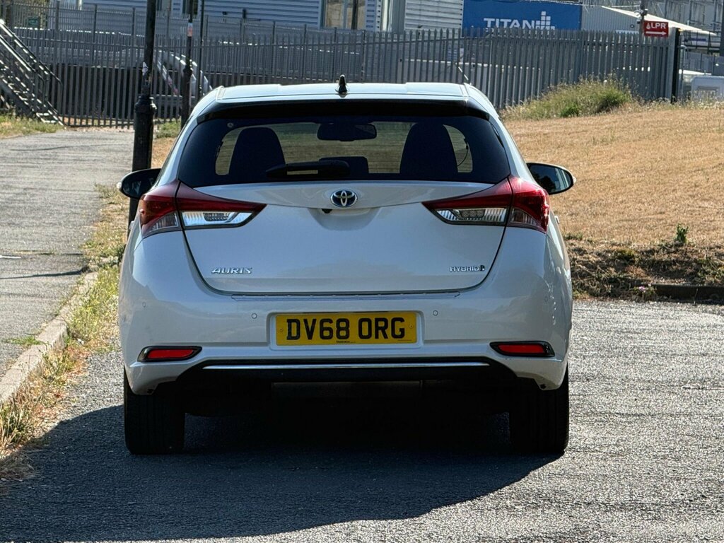 Toyota Auris 1.8 Vvt-h Design Hatchback Hybrid Cvt E DV68ORG White #6