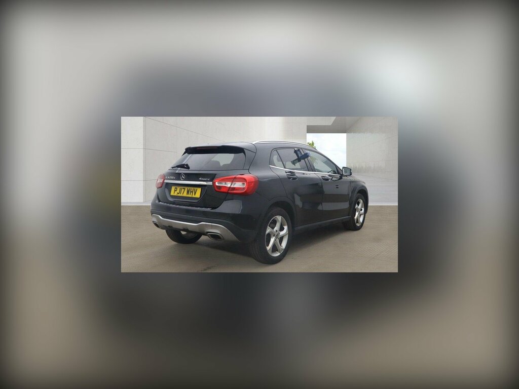 Mercedes-Benz GLA Class 2.1 Gla200d Sport Executive 7G-dct 4Matic Euro 6 Black