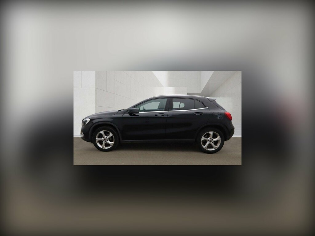 Mercedes-Benz GLA Class 2.1 Gla200d Sport Executive 7G-dct 4Matic Euro 6 Black #5