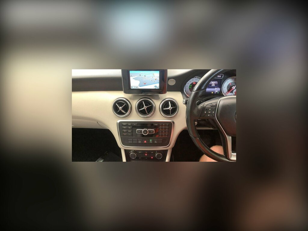 Mercedes-Benz A Class 1.6 A180 Blueefficiency Se Grey #2