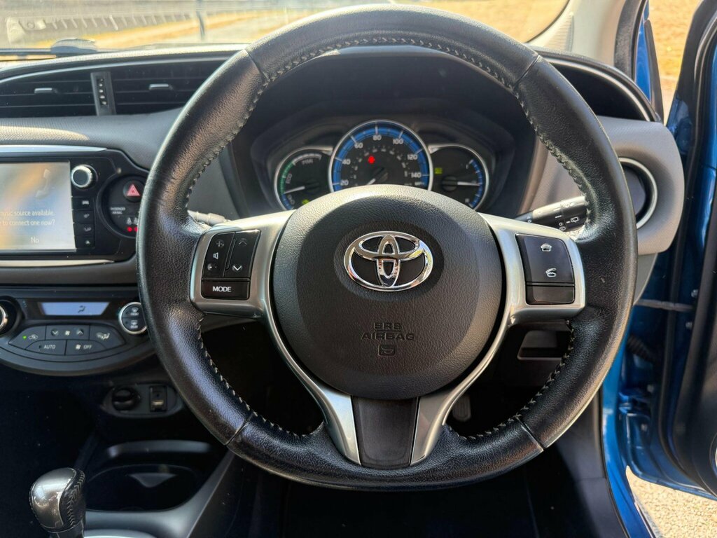 Toyota Yaris Hatchback Red #22