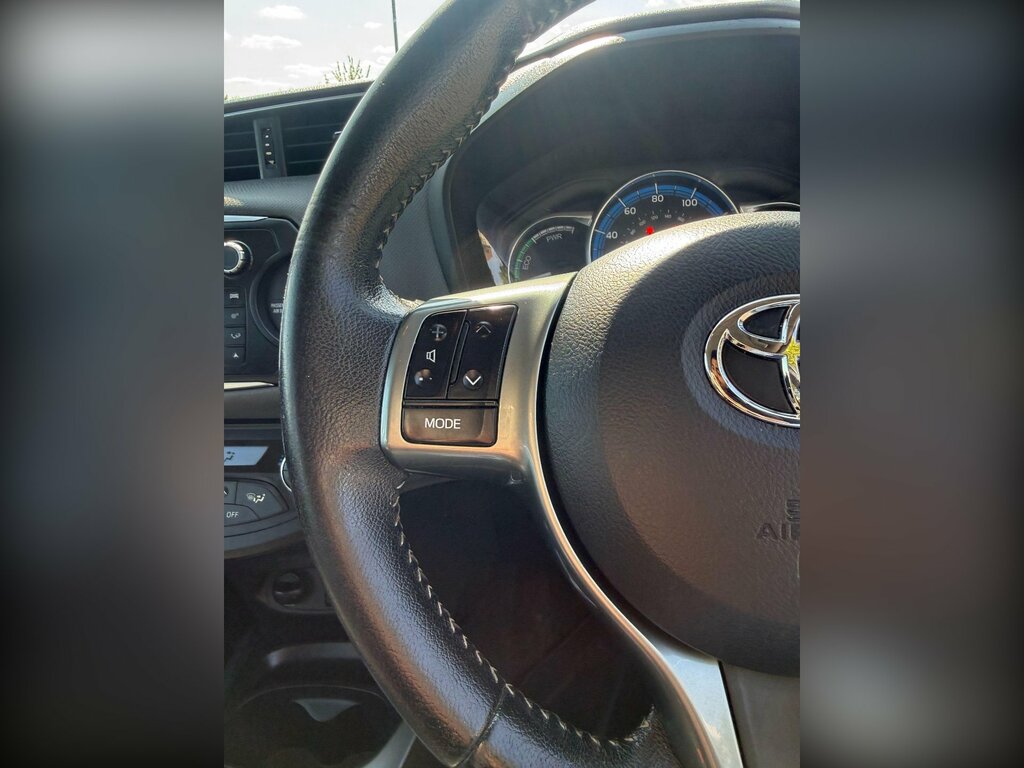 Toyota Yaris Hatchback Red #21