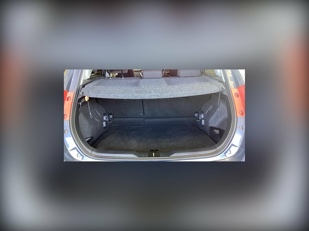 Toyota Auris Hatchback Grey #10