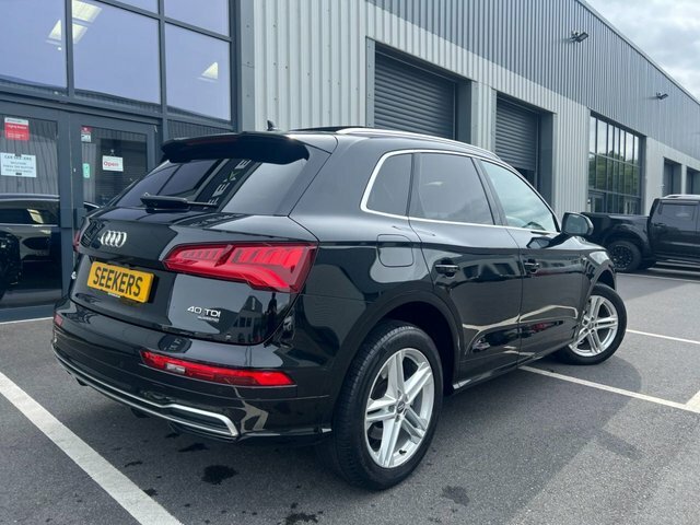 Audi Q5 Tdi 40 S Line Black #4