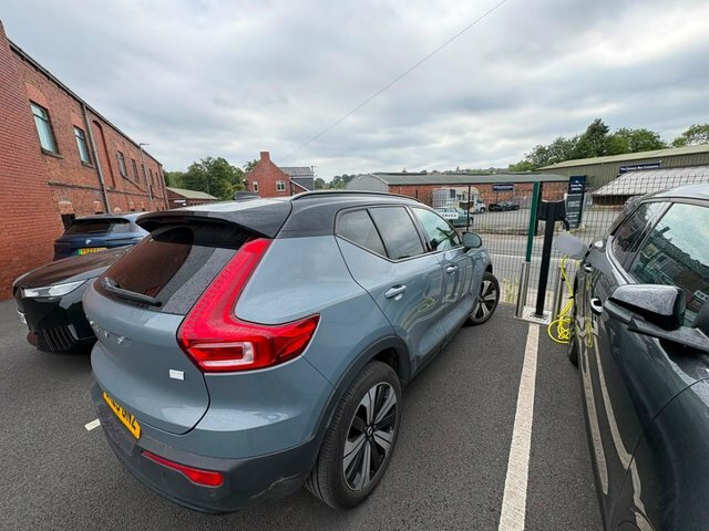Volvo XC40 69Kwh Core Suv Grey #3