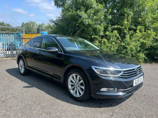Volkswagen Passat  Black #8