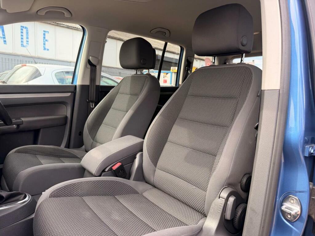 Volkswagen Touran Mpv 1.6 Tdi Se Dsg Euro 5 201313 Silver #53