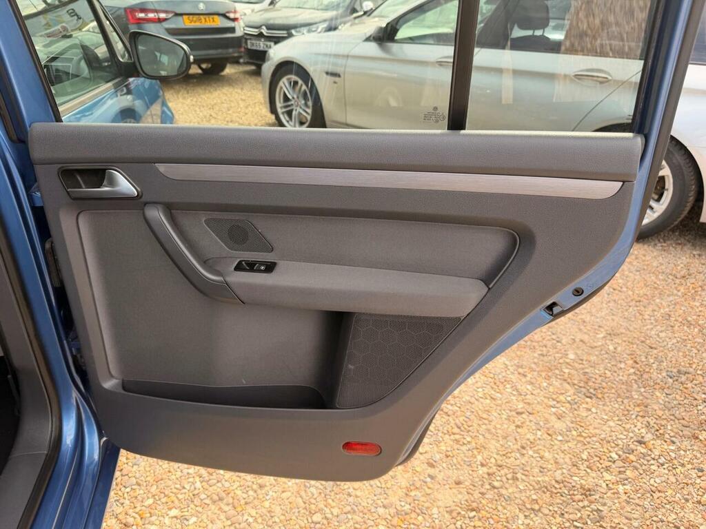 Volkswagen Touran Mpv 1.6 Tdi Se Dsg Euro 5 201313 Silver #24