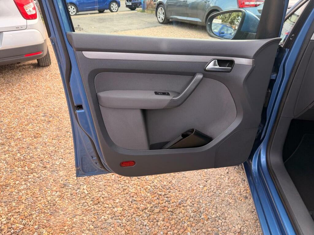 Volkswagen Touran Mpv 1.6 Tdi Se Dsg Euro 5 201313 Silver #49