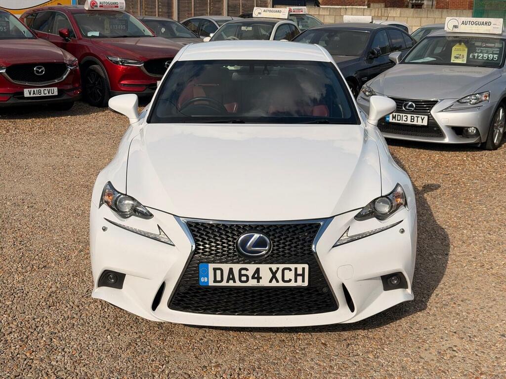 Lexus IS Hybrid White #4