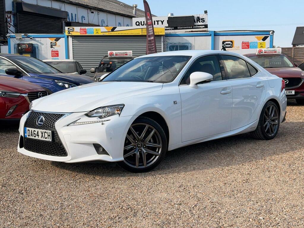 Lexus IS Hybrid White