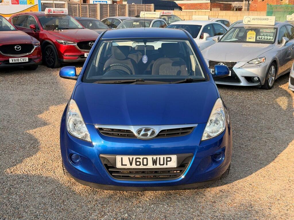 Hyundai I20 Edition Red #4