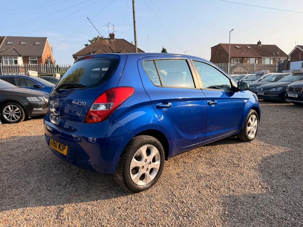 Hyundai I20 Edition Red #9