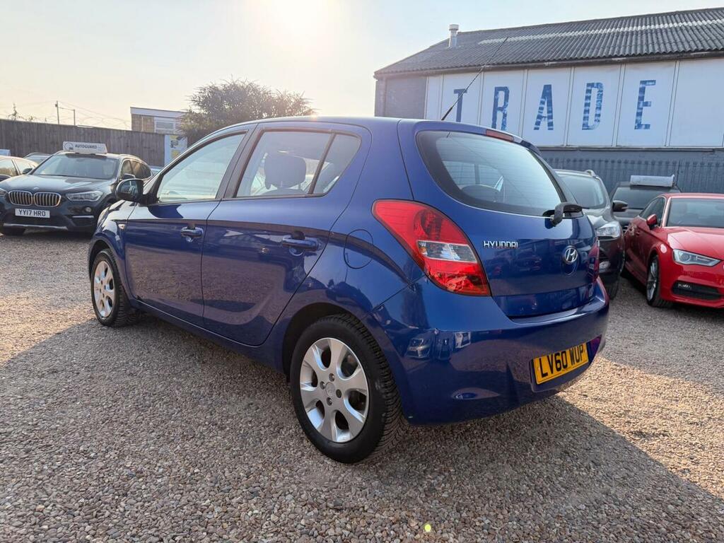 Hyundai I20 Edition Red #6