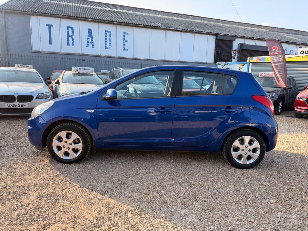 Hyundai I20 Edition Red #7
