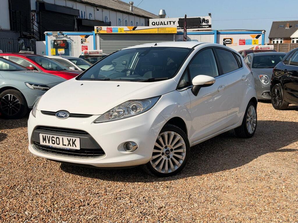 Ford Fiesta Titanium Red #2