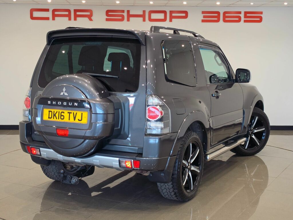 Mitsubishi Shogun Di-dc Barbarian Suv Grey #5
