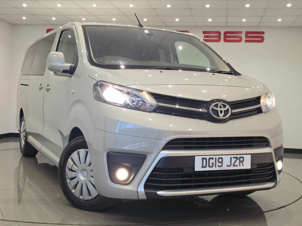 Toyota Proace Verso 2.0D Family Medium Mpv White #16