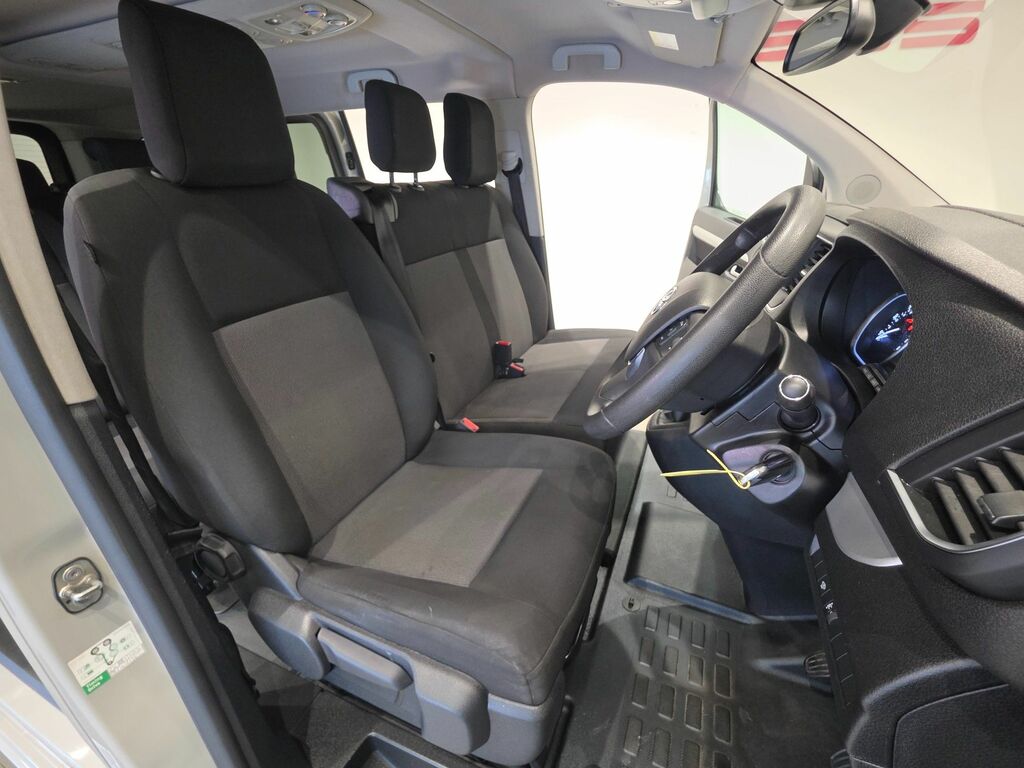 Toyota Proace Verso 2.0D Family Medium Mpv White #32