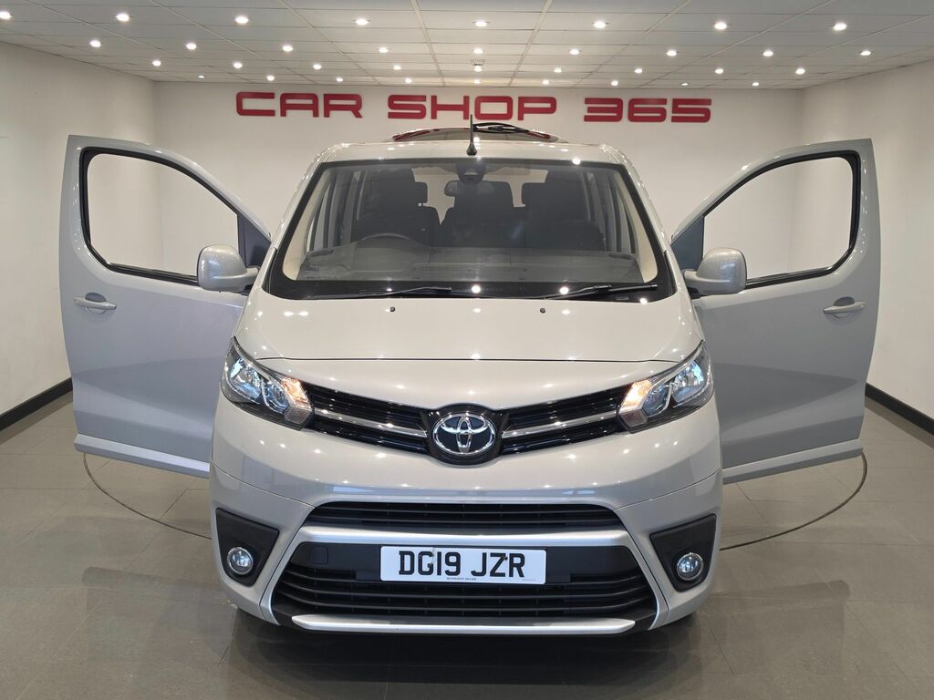 Toyota Proace Verso 2.0D Family Medium Mpv White #52