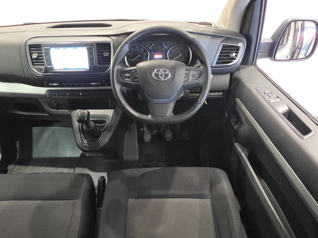 Toyota Proace Verso 2.0D Family Medium Mpv White #39