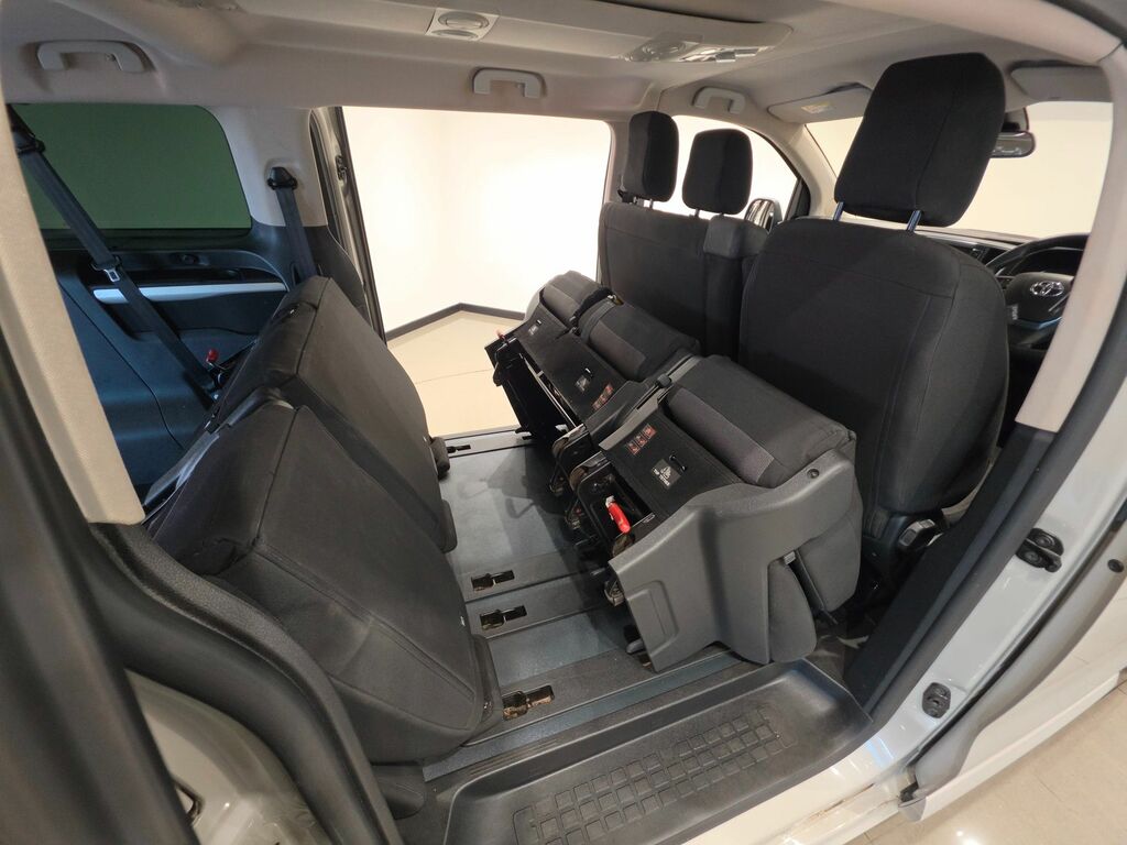 Toyota Proace Verso 2.0D Family Medium Mpv White #61