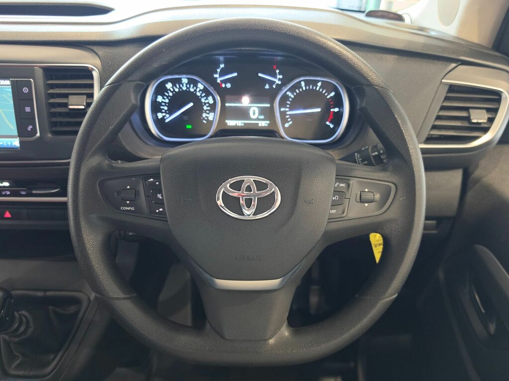 Toyota Proace Verso 2.0D Family Medium Mpv White #42