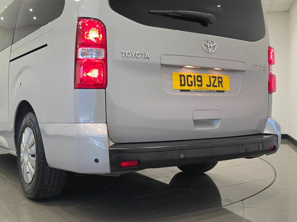 Toyota Proace Verso 2.0D Family Medium Mpv White #21