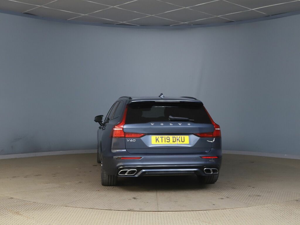 Volvo V60 2.0 D4 190 Momentum Estate White #8