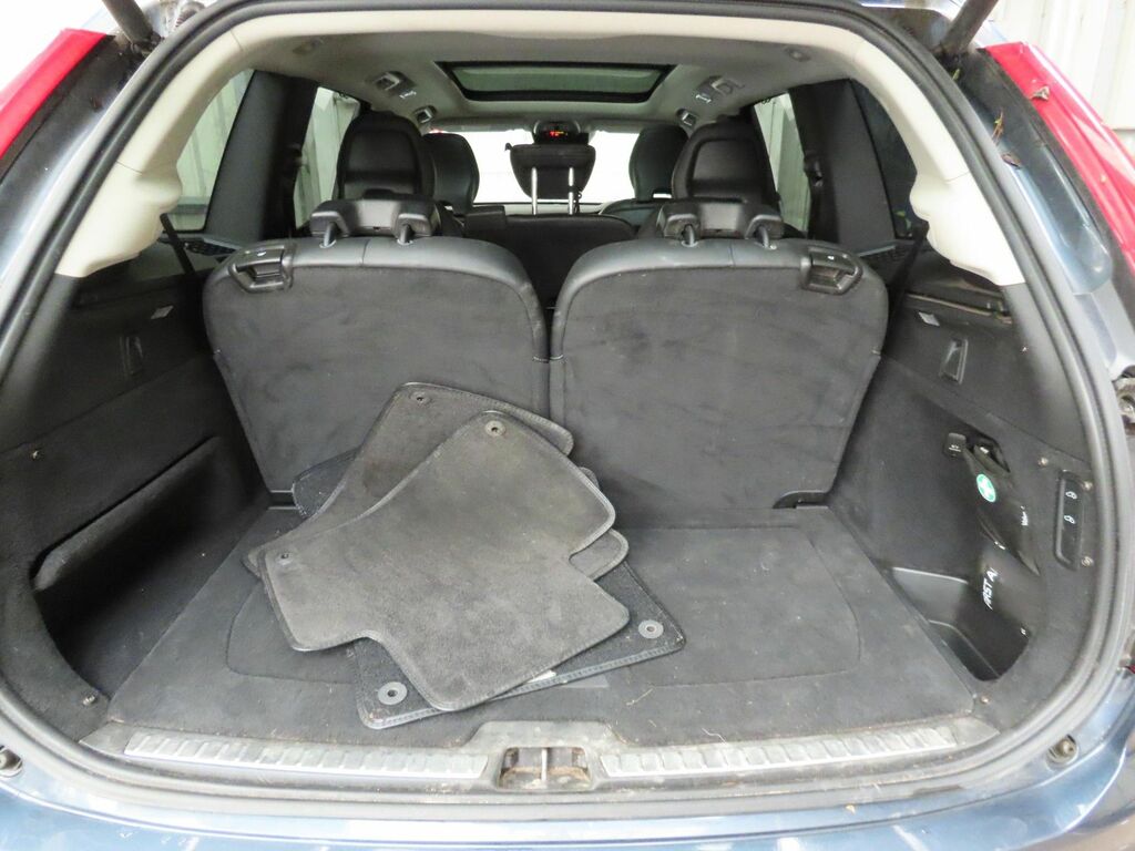 Volvo XC90 T5 Awd Momentum 19In Alloys, Heated Steering Whee Grey #12