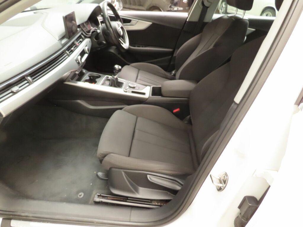 Audi A4 Tdi Ultra Sport Saloon White #5