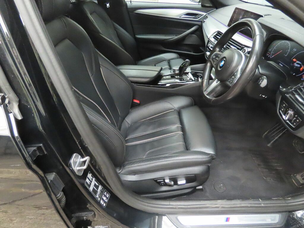 BMW 5 Series 520D M Sport Touring Black #3
