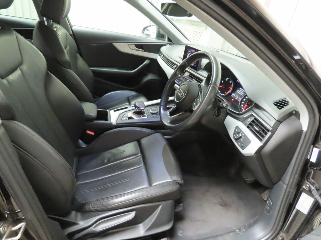 Audi A4 Avant Tdi Ultra Sport Estate Black #3