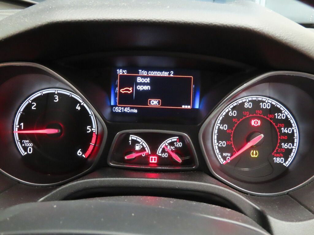 Ford Focus Tdci St-2 Hatchback White #5