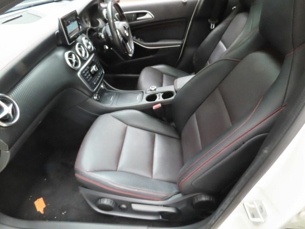 Mercedes-Benz A Class A220 Cdi Amg Sport White #5