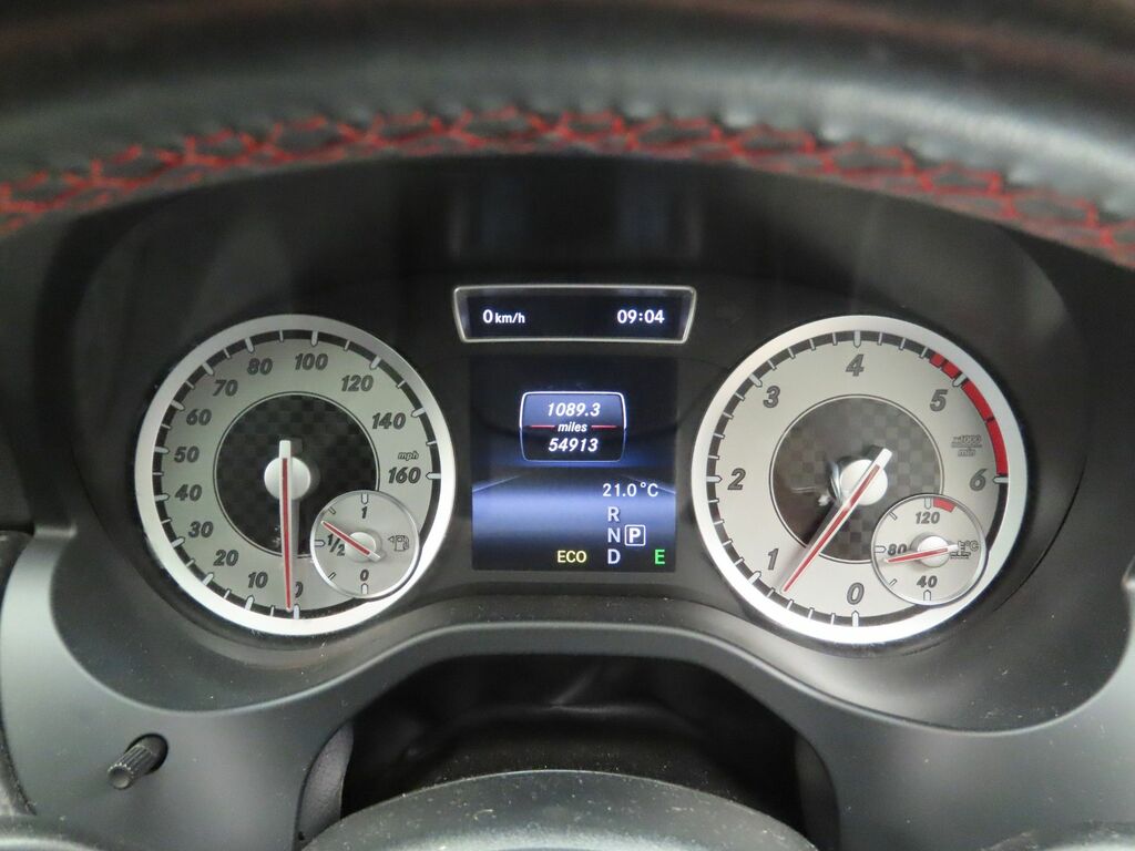 Mercedes-Benz A Class A220 Cdi Amg Sport White #4