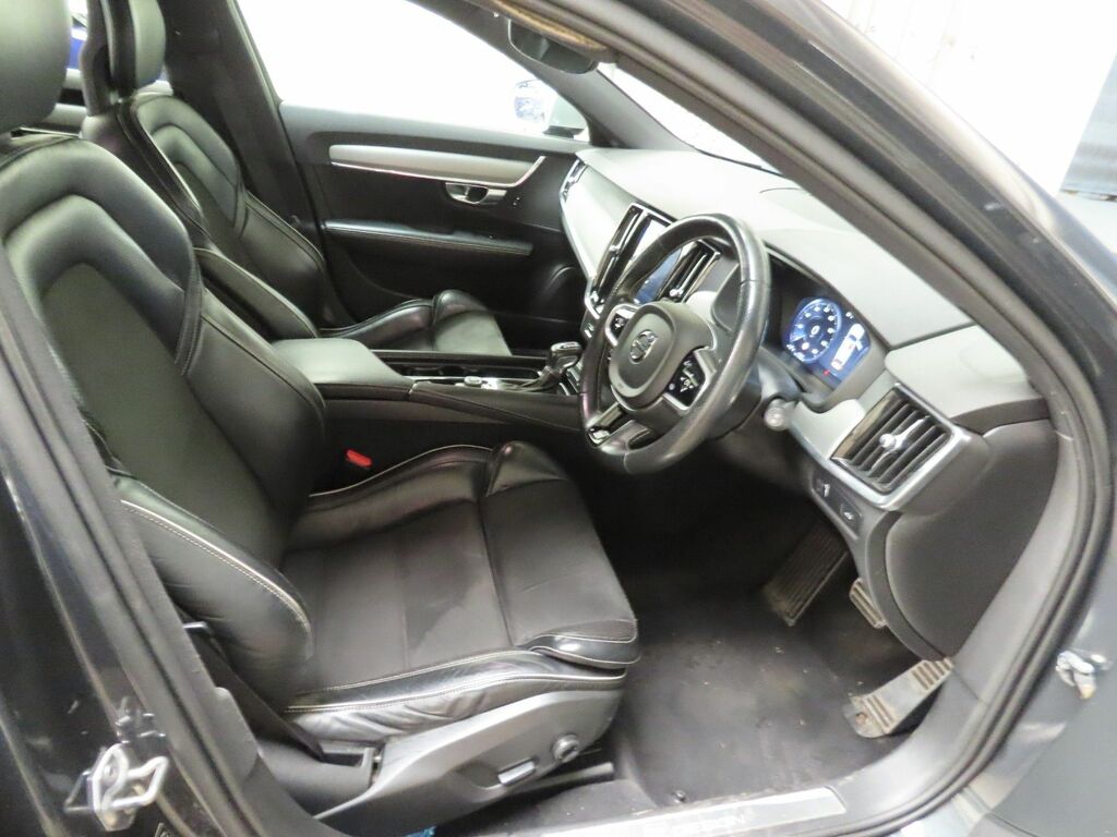 Volvo V90 D4 R-design Estate Grey #4