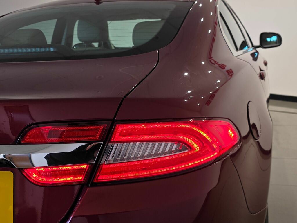 Jaguar XF 5.0 V8 Premium Black #12