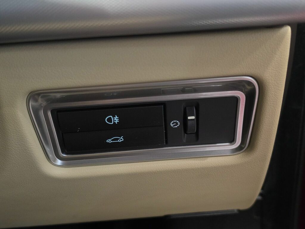 Jaguar XF 5.0 V8 Premium Black #40