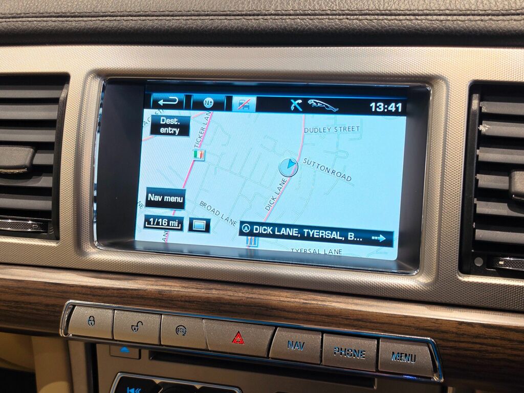 Jaguar XF 5.0 V8 Premium Black #34