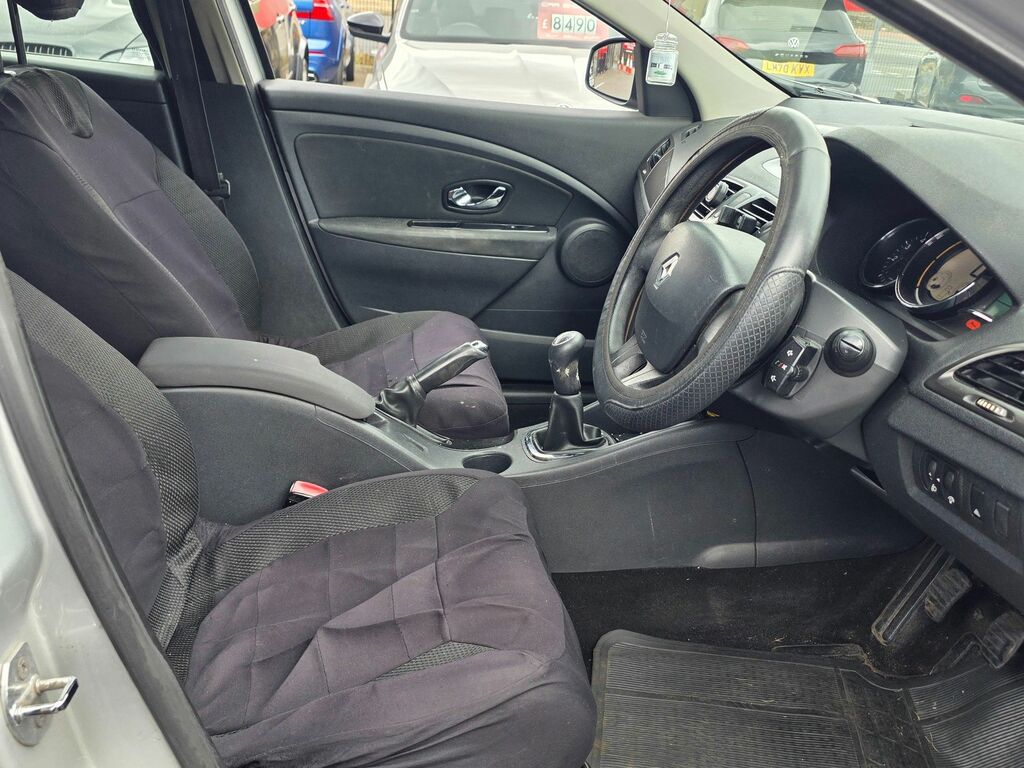Renault Megane Hatchback 1.6 Dci Dynamique Tom Tom #11