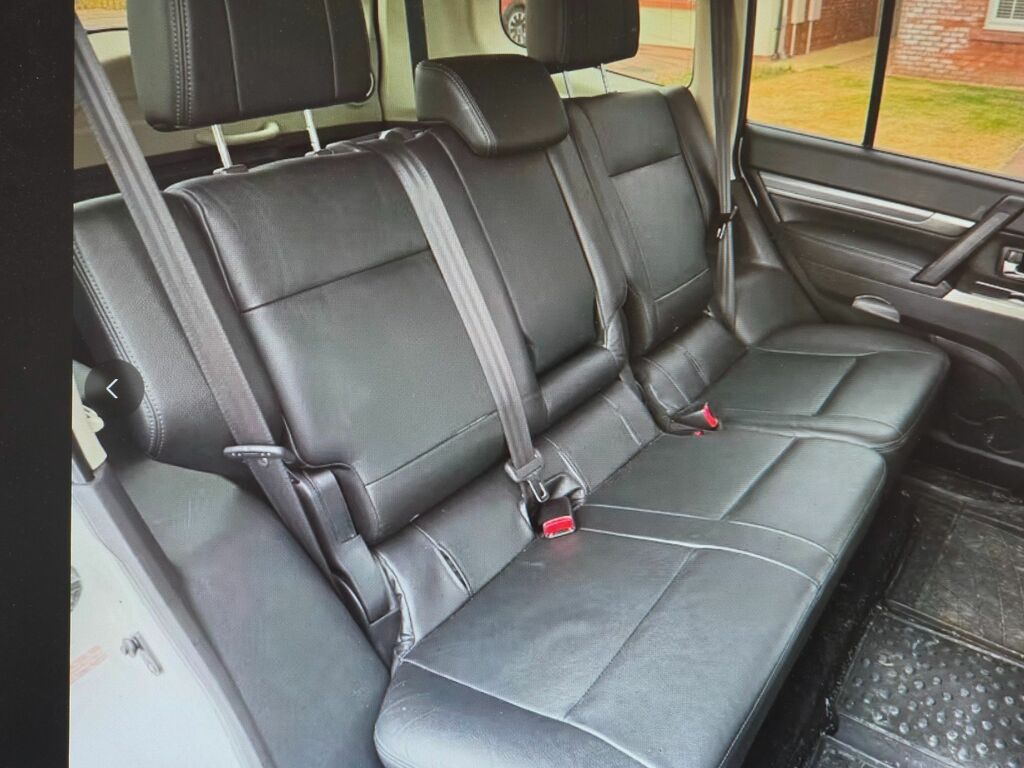 Mitsubishi Shogun Di-dc Sg3 Suv White #6