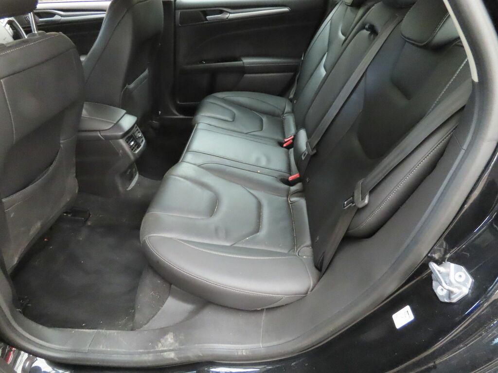 Ford Mondeo Tdci Titanium Estate Black #5