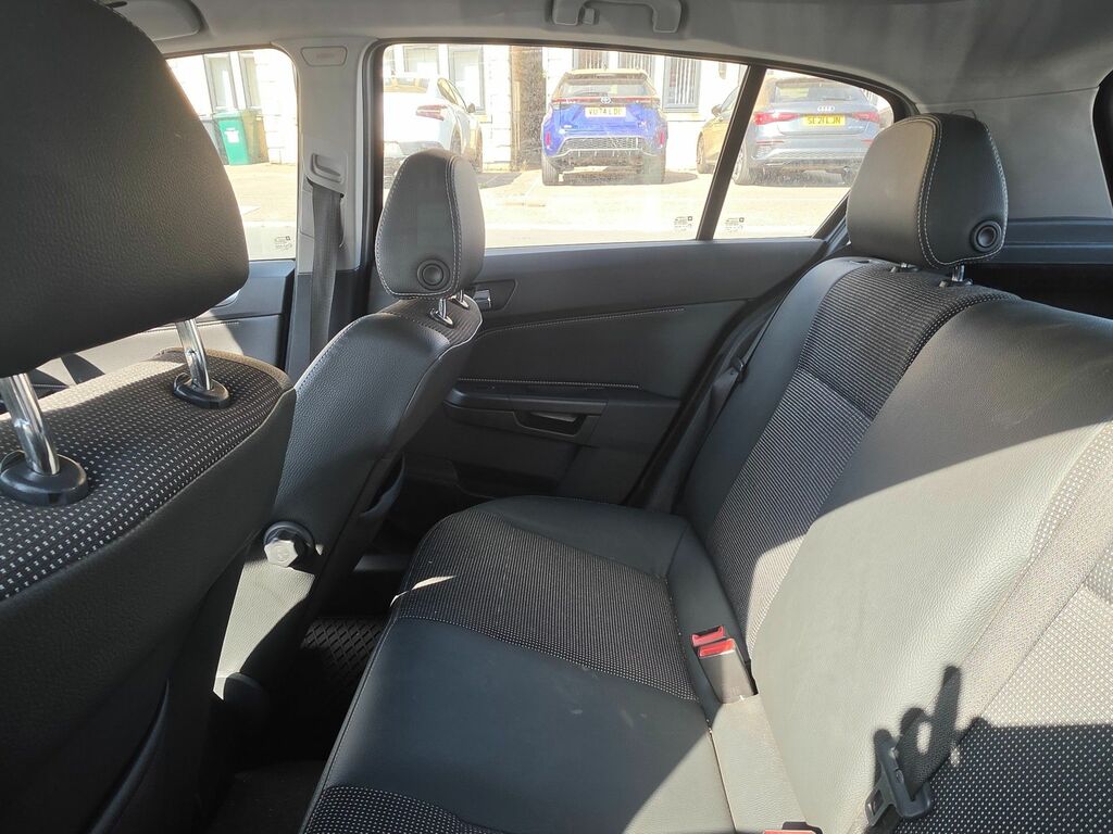 Vauxhall Astra 1.4I 16V Sxi Sport Hatch Black #7