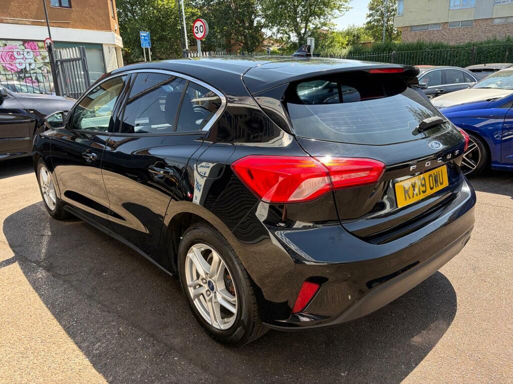 Ford Focus Hatchback 1.0T Ecoboost Zetec Euro 6 Ss 20 RX19OWU Black #6