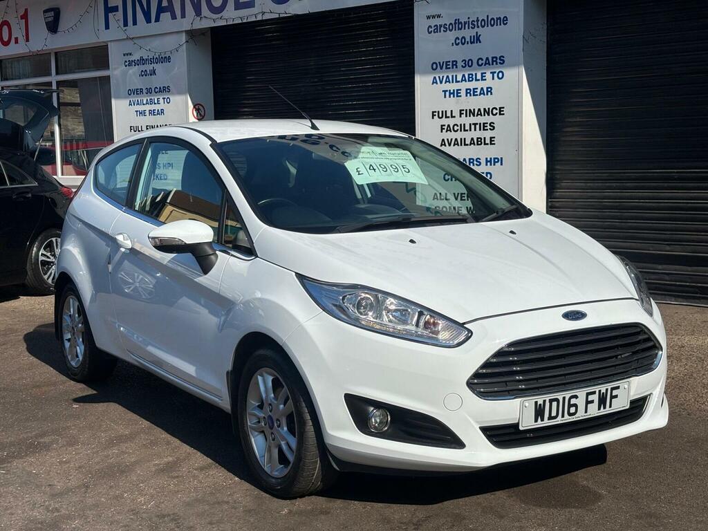 Ford Fiesta 1.0T Ecoboost Zetec Euro 6 Ss White