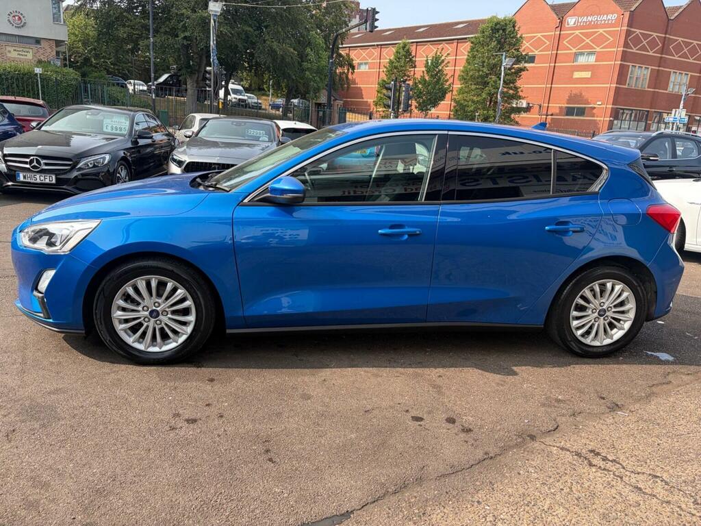 Ford Focus Hatchback 1.0T Ecoboost Titanium Euro 6 Ss WN68BXH Blue #5
