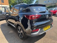 MG ZS Hatchback White #16